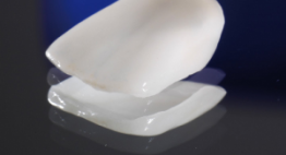 Răng sứ không kim loại: Răng giả mà ĐẸP như răng thật