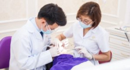 Vì sao răng sứ bị lung lay – Nguyên nhân & hướng xử lý đúng đắn