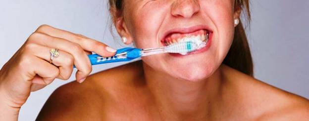 nguyên nhân của răng nhạy cảm là gì 3